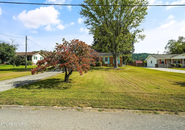 Photo 2 of Single family home for sale at 6712 Greenbrook Dr, Knoxville, TN 37931 | MLS# 1357939 | Listing updated on 2026-10-28