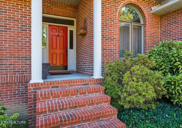 Photo 2 of Sale Pending at 440 Tigitsi Cir, Loudon, TN 37774 | MLS# 1358730 | Listing updated on 2026-10-28