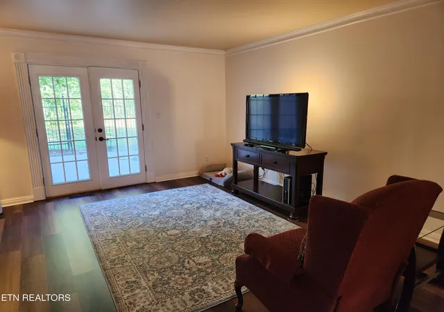 Listing Photo 3 - Condo for sale in building located at 7041 Traditional Dr, Knoxville, TN 37909