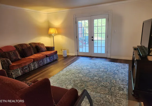 Listing Photo 4 - Condo for sale in building located at 7041 Traditional Dr, Knoxville, TN 37909