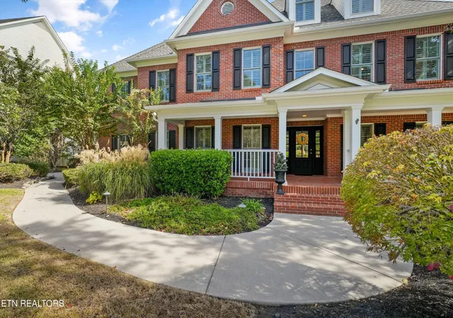 Photo 1 of Single family home for sale at 1734 Redgrave Rd, Knoxville, TN 37922 | MLS# 1359872 | Listing updated on 2026-10-28
