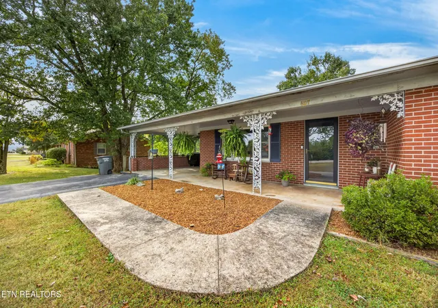 Photo 2 of Single family home for sale at 607 Turn Table Rd, Sparta, TN 38583 | MLS# 1358743 | Listing updated on 2026-10-13