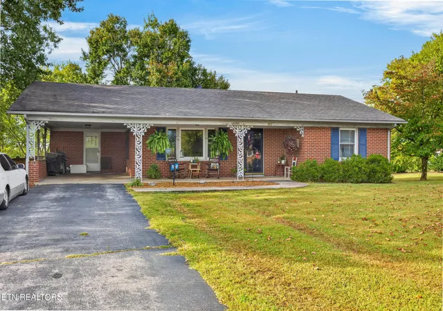 Photo 3 of Single family home for sale at 607 Turn Table Rd, Sparta, TN 38583 | MLS# 1358743 | Listing updated on 2026-10-13