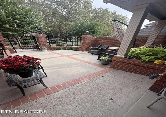Listing Photo 1 - Condo for sale in building located at 1438 Cottage Gln Ln, Maryville, TN 37801 - Unit #