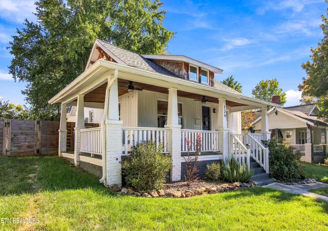 Photo 3 of Sale Pending at 134 Hillcrest Dr, Knoxville, TN 37918 | MLS# 1359631 | Listing updated on 2026-10-27