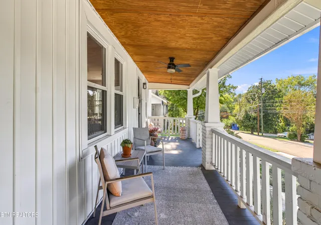 Photo 4 of Sale Pending at 134 Hillcrest Dr, Knoxville, TN 37918 | MLS# 1359631 | Listing updated on 2026-10-27