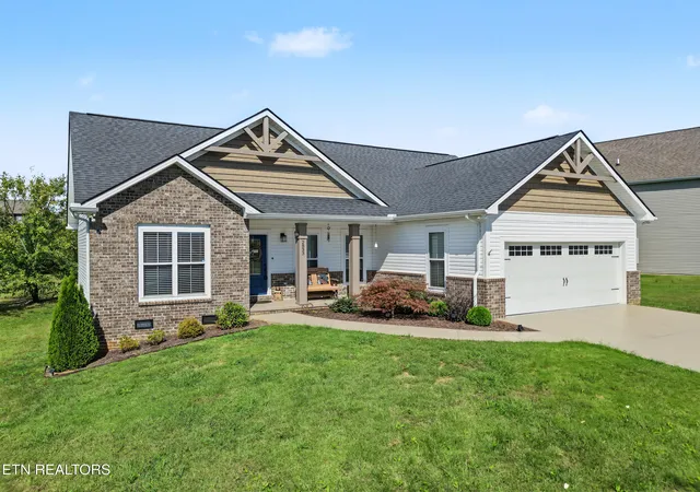 Photo 1 of Sale Pending at 2833 Alden Glenn Ct, Sevierville, TN 37876 | MLS# 1358700 | Listing updated on 2026-10-29