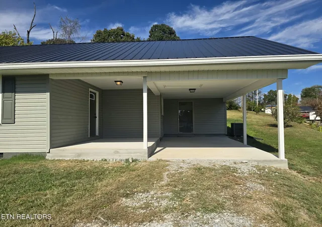 Photo 3 of Sale Pending at 1146 Overton Dr, Tazewell, TN 37879 | MLS# 1358667 | Listing updated on 2026-10-26