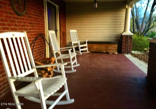 Photo 2 of Single family home for sale at 406 N 25th Street, Middlesboro, KY 40965 | MLS# 1358692 | Listing updated on 2026-10-13