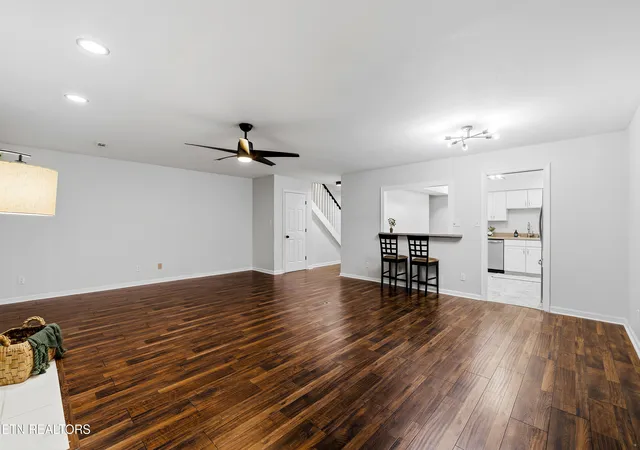 Photo 3 of Single family home for sale at 10468 Laura Lee Ln, Knoxville, TN 37922 | MLS# 1358770 | Listing updated on 2026-10-29