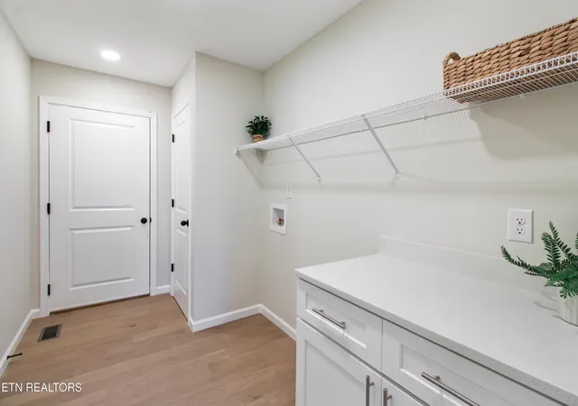 Photo 4 of Single family home for sale at 149 Park Ave, Madisonville, TN 37354 | MLS# 1358880 | Listing updated on 2026-10-24