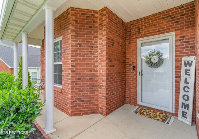 Listing Photo 4 - Condo for sale in building located at 7811 Thomas Henry Wy, Knoxville, TN 37938