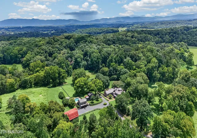 Photo 1 of Single family home for sale at 3790 Hollybrook Rd, Rockford, TN 37853 | MLS# 1359025 | Listing updated on 2026-10-22