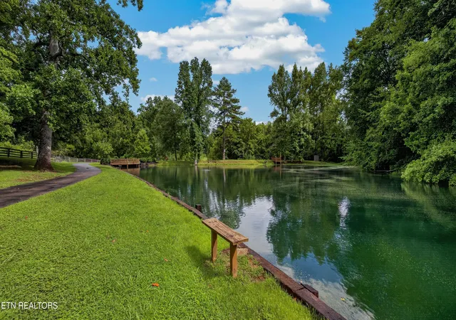 Photo 3 of Single family home for sale at 3790 Hollybrook Rd, Rockford, TN 37853 | MLS# 1359025 | Listing updated on 2026-10-22