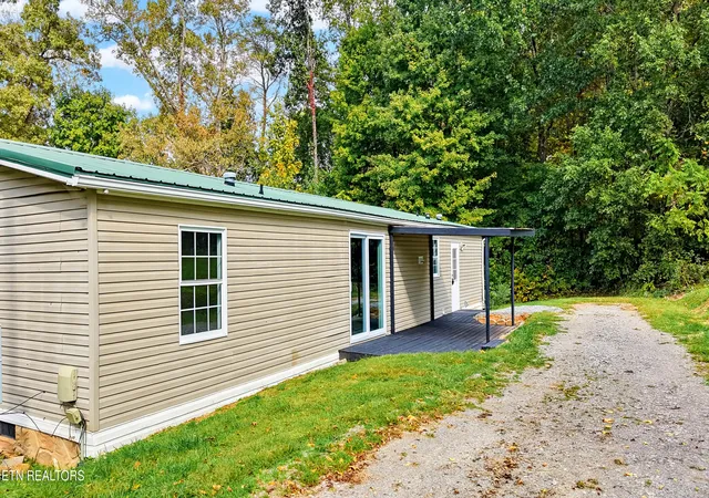 Photo 3 of Sale Pending at 328 & 330 Doc Norton Rd, Walland, TN 37886 | MLS# 1359607 | Listing updated on 2026-10-27