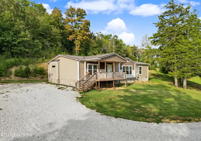 Photo 3 of Single family home for sale at 771 Archer Rd, Luttrell, TN 37779 | MLS# 1359043 | Listing updated on 2026-10-18