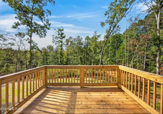 Photo 2 of Single family home for sale at 997 Hutchins Bnd Rd, Sparta, TN 38583 | MLS# 1359159 | Listing updated on 2026-10-30