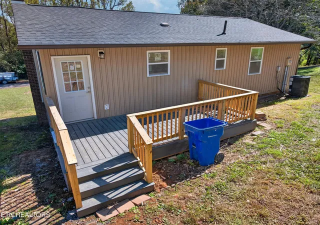 Photo 4 of Single family home for sale at 134 Allen Dr, Tazewell, TN 37879 | MLS# 1359072 | Listing updated on 2026-10-16