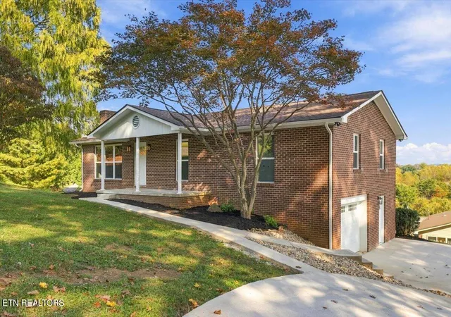 Photo 2 of Sale Pending at 280 Norris Dr, Tazewell, TN 37879 | MLS# 1359119 | Listing updated on 2026-10-21