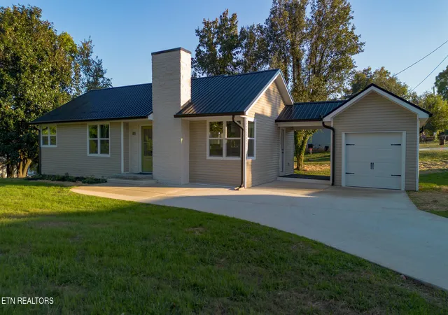 Photo 2 of Single family home for sale at 815 W Mountcastle St, Jefferson City, TN 37760 | MLS# 1359121 | Listing updated on 2026-10-30