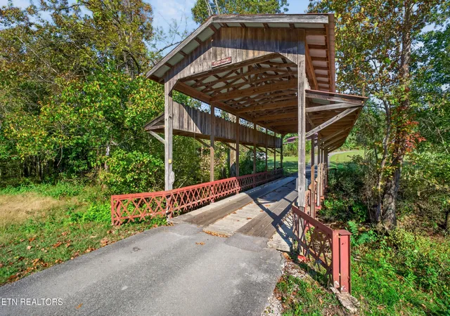 Photo 4 of Single family home for sale at 5697 Rocky Point Rd, Cookeville, TN 38506 | MLS# 1359272 | Listing updated on 2026-10-19