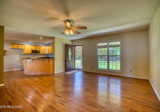 Photo 2 of Single family home for sale at 320 Spruce Crk Dr, Jamestown, TN 38556 | MLS# 1359438 | Listing updated on 2026-10-28