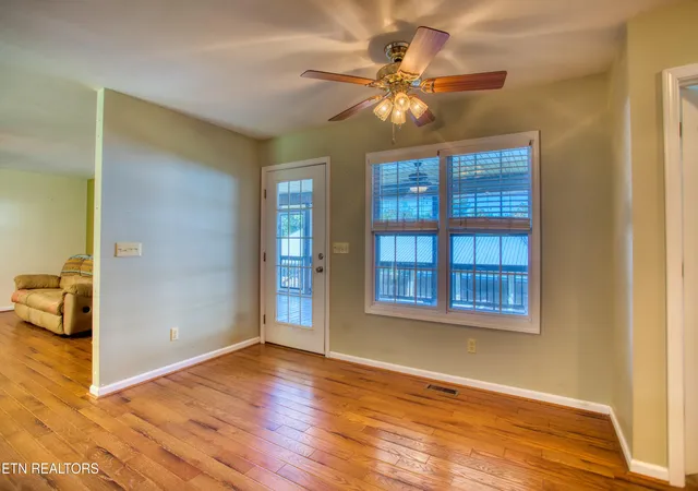 Photo 4 of Single family home for sale at 320 Spruce Crk Dr, Jamestown, TN 38556 | MLS# 1359438 | Listing updated on 2026-10-28