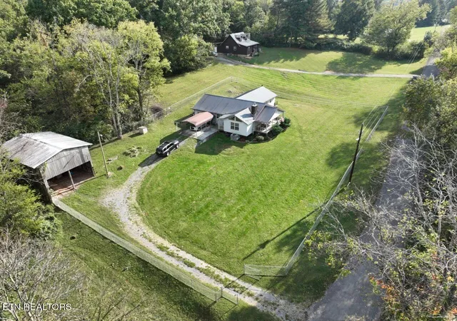 Photo 3 of Single family home for sale at 1250 River Rd, Morristown, TN 37813 | MLS# 1359158 | Listing updated on 2026-10-18
