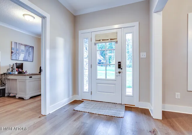 Photo 2 of Single family home for sale at 3010 Port Royal Ln, Knoxville, TN 37938 | MLS# 1359253 | Listing updated on 2026-10-30