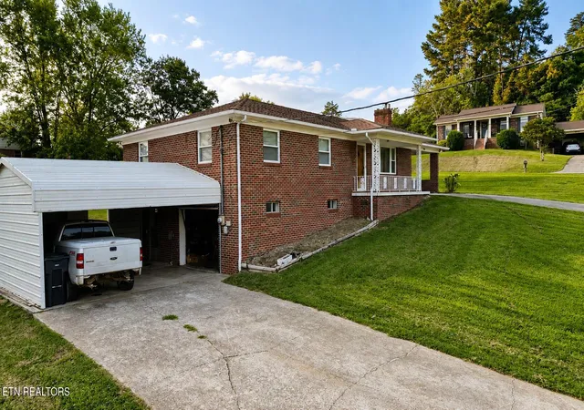 Photo 1 of Single family home for sale at 3888 Chapman St, Morristown, TN 37813 | MLS# 1359305 | Listing updated on 2026-10-28