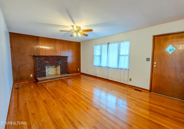 Photo 3 of Single family home for sale at 3888 Chapman St, Morristown, TN 37813 | MLS# 1359305 | Listing updated on 2026-10-28