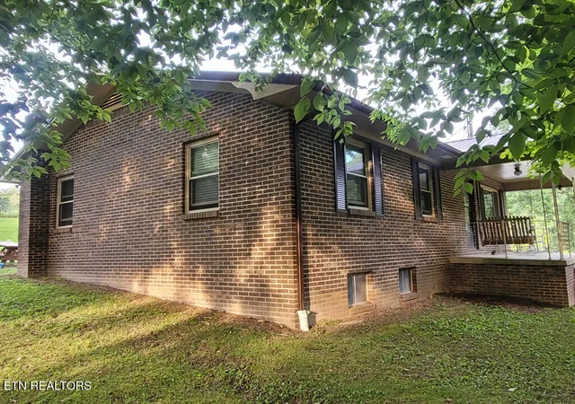 Photo 1 of Single family home for sale at 3381 Upper Caney Valley Rd, Tazewell, TN 37879 | MLS# 1359381 | Listing updated on 2026-10-28