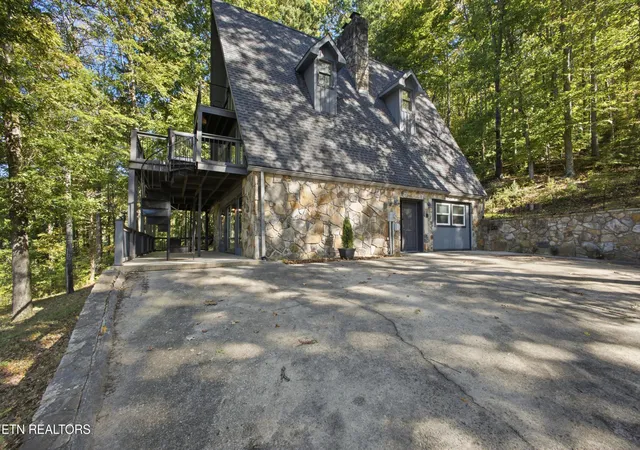Photo 3 of Single family home for sale at 115 Suddath Rd, Harriman, TN 37748 | MLS# 1359384 | Listing updated on 2026-10-30