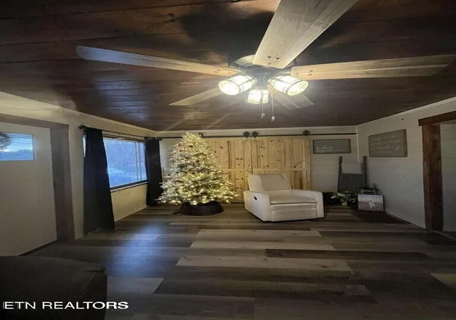 Photo 2 of Sale Pending at 35 Buffalo Rd, Oneida, TN 37841 | MLS# 1359385 | Listing updated on 2026-10-26