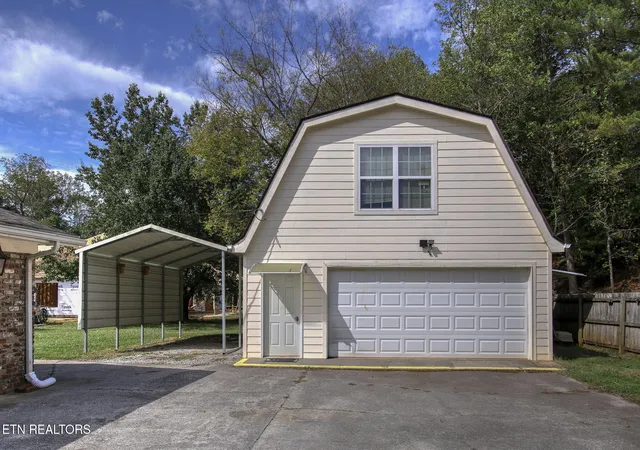 Photo 1 of Single family home for sale at 1412 Hillvale Rd, Louisville, TN 37777 | MLS# 1359419 | Listing updated on 2026-10-22