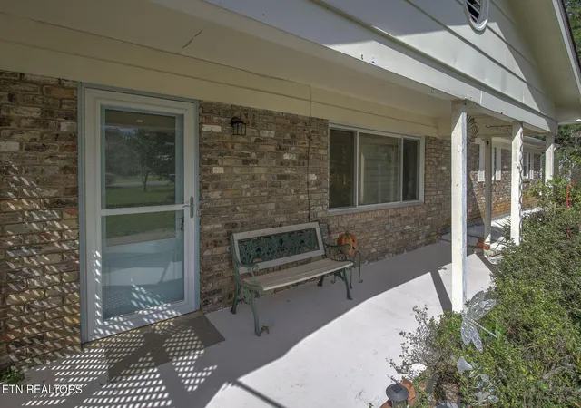 Photo 4 of Single family home for sale at 1412 Hillvale Rd, Louisville, TN 37777 | MLS# 1359419 | Listing updated on 2026-10-22