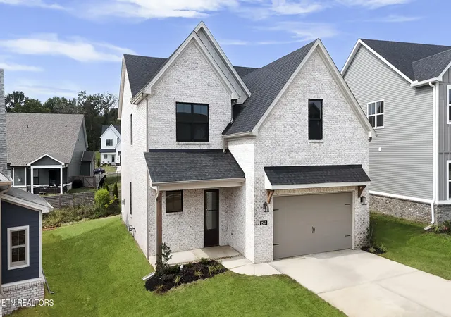 Photo 1 of Single family home for sale at 2567 Marshall Pass Rd, Knoxville, TN 37932 | MLS# 1360186 | Listing updated on 2026-10-29
