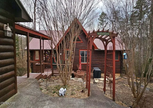 Photo 1 of Single family home for sale at 102 Curtis Cir, Kingston, TN 37763 | MLS# 1359514 | Listing updated on 2026-10-25