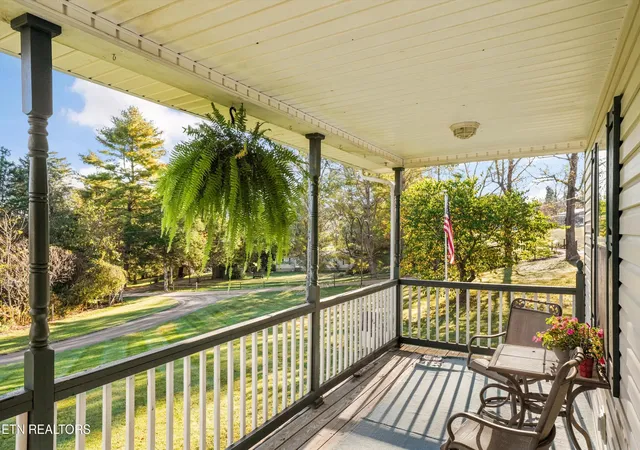 Photo 1 of Single family home for sale at 166 Schooler Ln, Cumberland Gap, TN 37724 | MLS# 1359646 | Listing updated on 2026-10-22