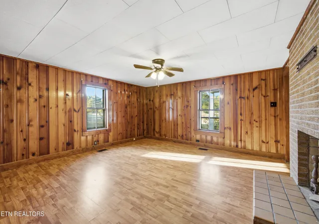 Photo 2 of Single family home for sale at 2468 Hartford Rd, Cosby, TN 37722 | MLS# 1360103 | Listing updated on 2026-10-26