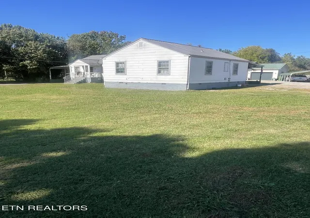 Photo 2 of Sale Pending at 302 Carlton, Maryville, TN 37804 | MLS# 1359802 | Listing updated on 2026-10-29
