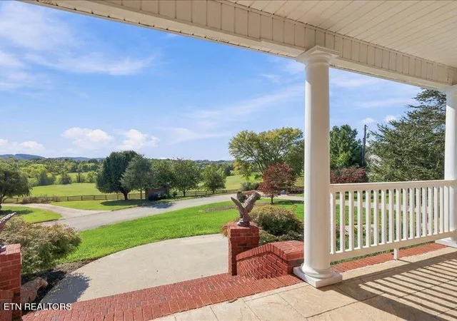 Photo 2 of Single family home for sale at 7324 Meadow Crk Tr, Knoxville, TN 37931 | MLS# 1360022 | Listing updated on 2026-10-29
