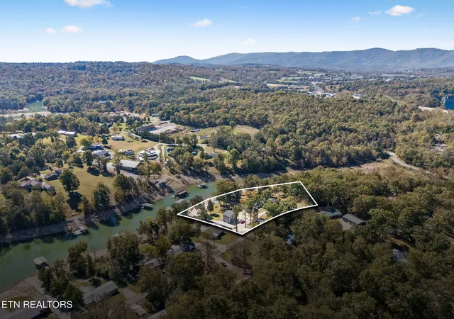 Photo 1 of Single family home for sale at 496 Shawnee Dr, Jacksboro, TN 37757 | MLS# 1359818 | Listing updated on 2026-10-25