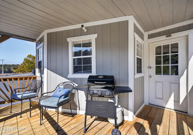 Photo 2 of Single family home for sale at 758 Indian River Boat Dock Rd, Jacksboro, TN 37757 | MLS# 1359825 | Listing updated on 2026-10-25