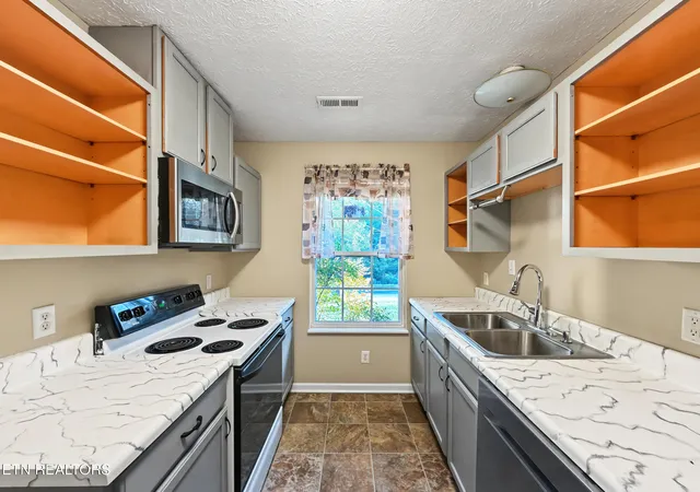 Photo 4 of Single family home for sale at 130 W Melissa Dawn Ln, Maynardville, TN 37807 | MLS# 1360034 | Listing updated on 2026-10-30