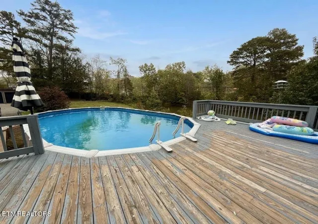 Photo 3 of Single family home for sale at 215 Grave Hl Rd, Oneida, TN 37841 | MLS# 1359886 | Listing updated on 2026-10-23