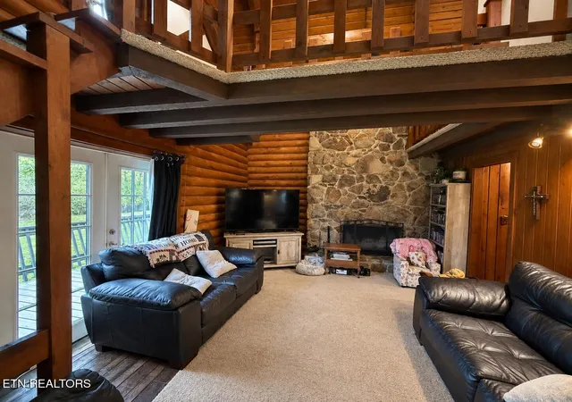 Photo 4 of Single family home for sale at 215 Grave Hl Rd, Oneida, TN 37841 | MLS# 1359886 | Listing updated on 2026-10-23