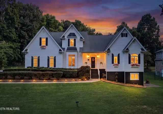 Photo 1 of Single family home for sale at 270 Sam Doak St, Greeneville, TN 37745 | MLS# 1360051 | Listing updated on 2026-10-25