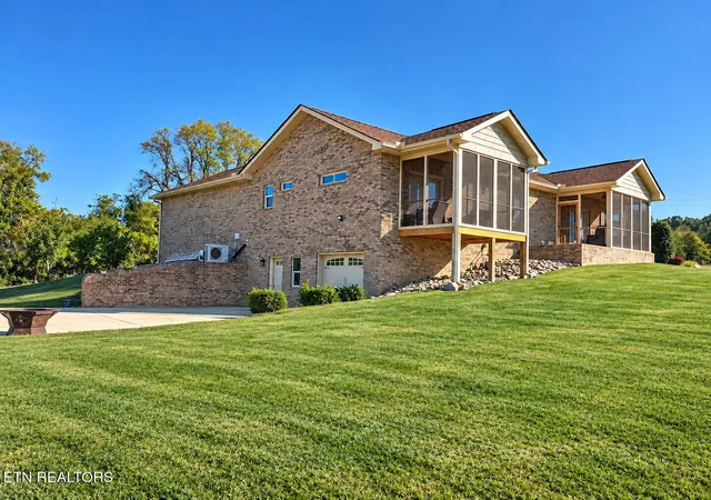 Photo 2 of Single family home for sale at 214 Crooke Rd, Jefferson City, TN 37760 | MLS# 1359960 | Listing updated on 2026-10-25