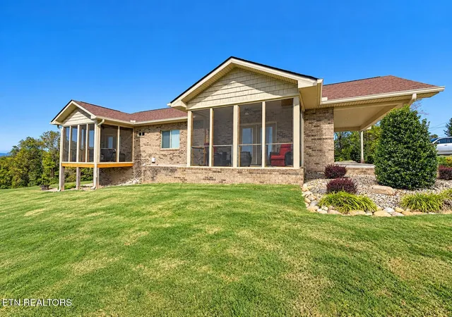 Photo 3 of Single family home for sale at 214 Crooke Rd, Jefferson City, TN 37760 | MLS# 1359960 | Listing updated on 2026-10-25
